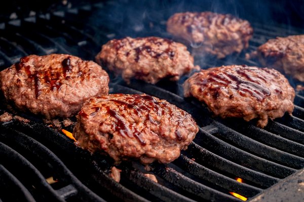 Comment réussir son burger au barbecue ?