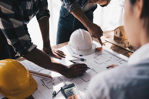 Quelles sont les étapes à suivre pour collaborer avec des architectes concernant votre lieu d'évènement ?